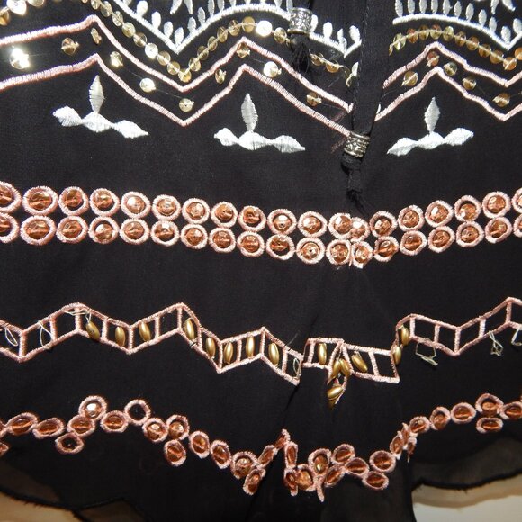 Simply Be Embellished Shorts - Picture 2 of 5